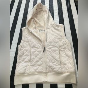 Mudd Cream Quilted Hooded Vest